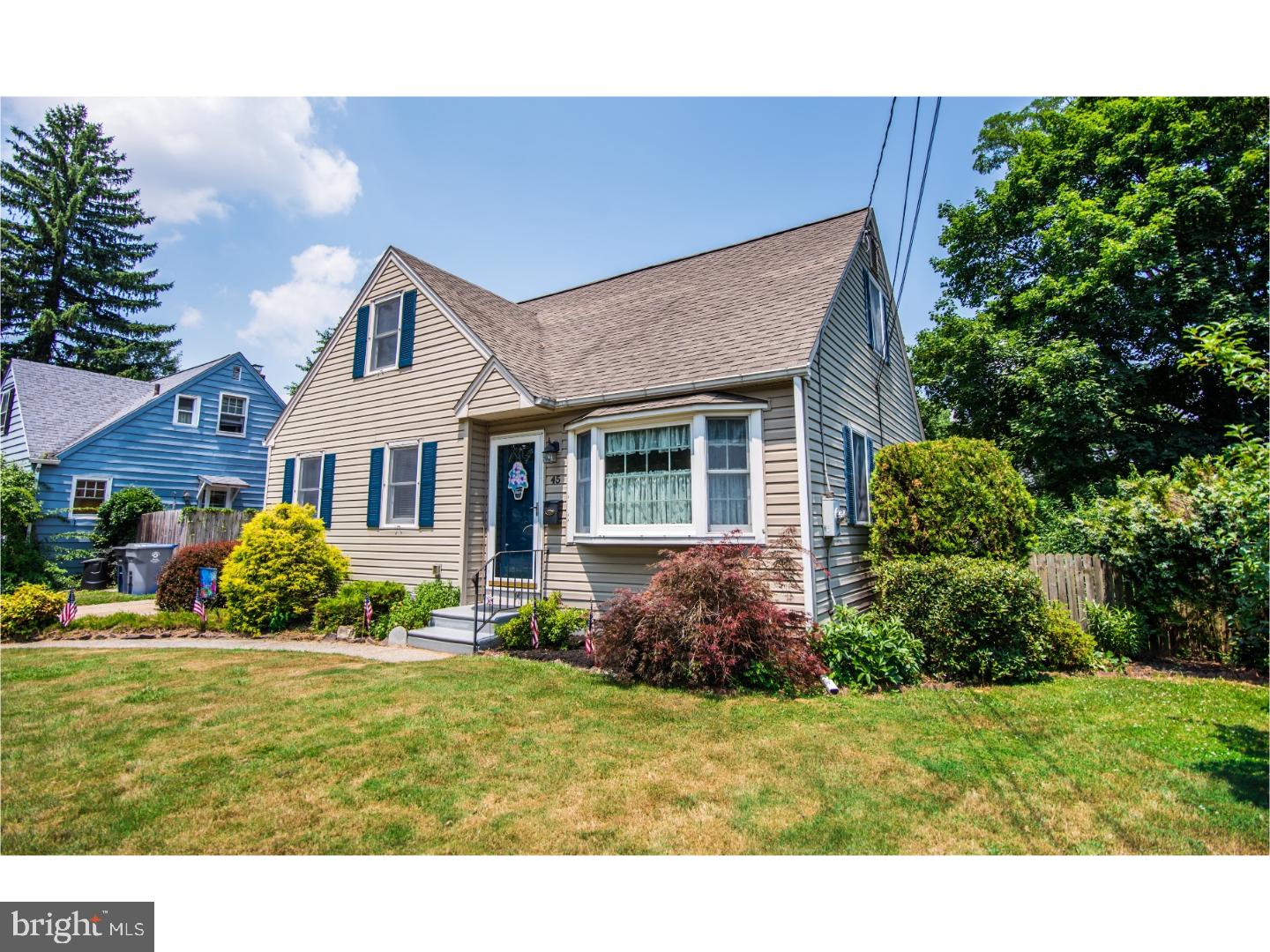 45 Ridgley Street Mount Holly, NJ 08060 - Photo 3 of 25