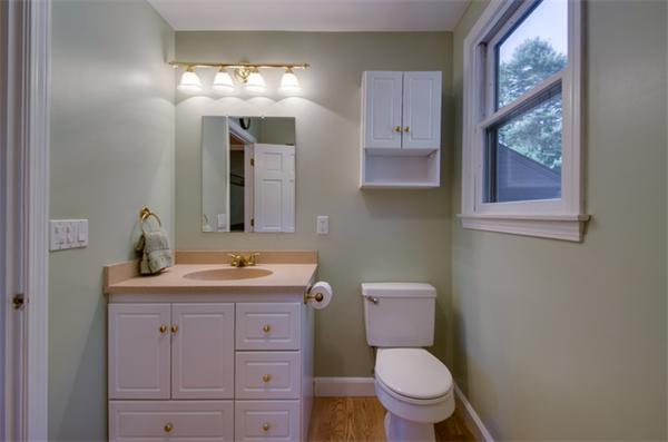 8 Spring Street Hopkinton, MA 01748 - Photo 18 of 30 Gallery Image 18