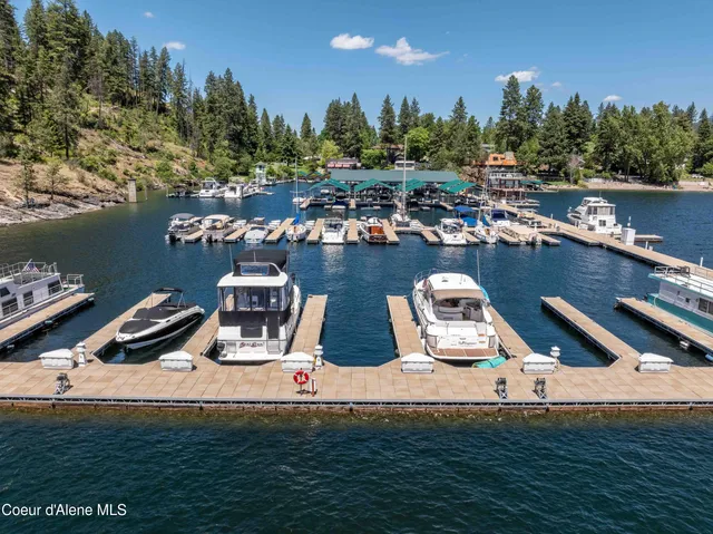 $300,000 | 1100 East Lakeshore Drive, Unit E7, Coeur D'Alene, ID 83814