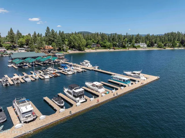 $300,000 | 1100 East Lakeshore Drive, Unit E7, Coeur D'Alene, ID 83814