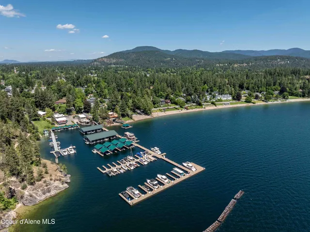 $300,000 | 1100 East Lakeshore Drive, Unit E7, Coeur D'Alene, ID 83814