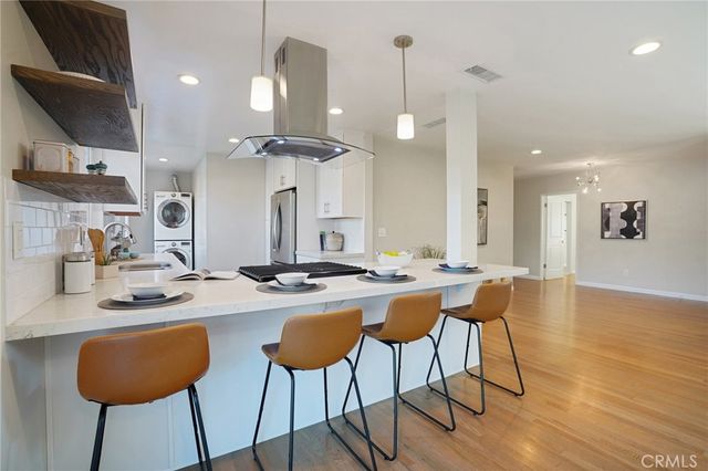 $975,000 | 11714 Wilkie Avenue, Hawthorne, CA 90250