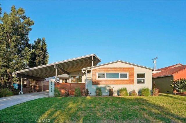 $975,000 | 11714 Wilkie Avenue, Hawthorne, CA 90250