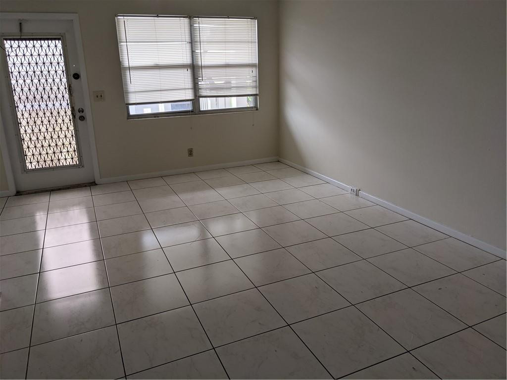 3034 Hythe B, Unit 3034 Boca Raton, FL 33434 - Photo 5 of 14 Photo 5