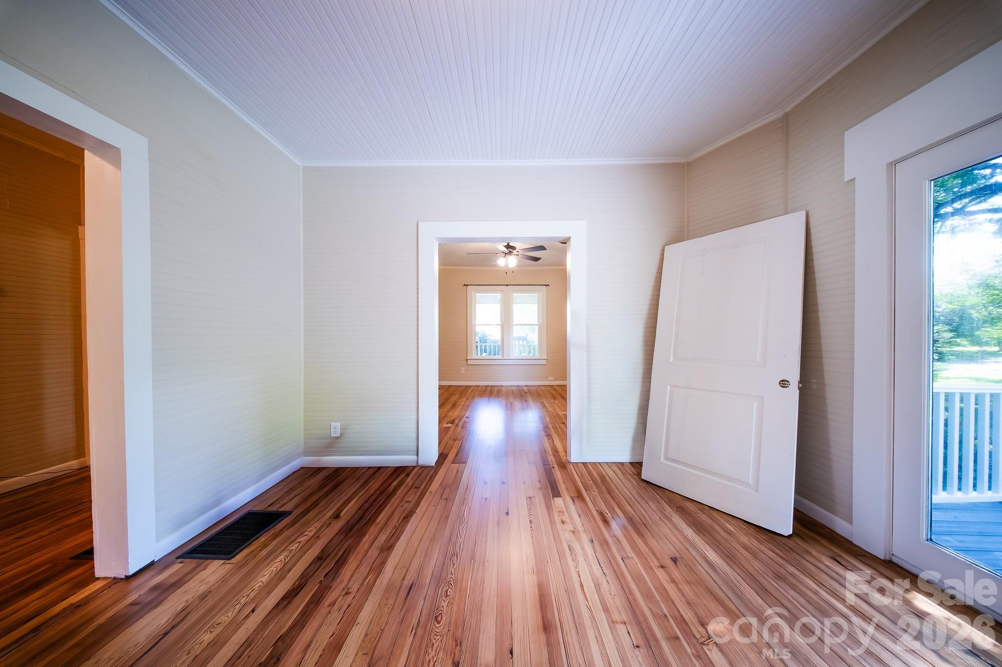 110 North Chestnut Street Morganton, NC 28655 - Photo 7 of 15