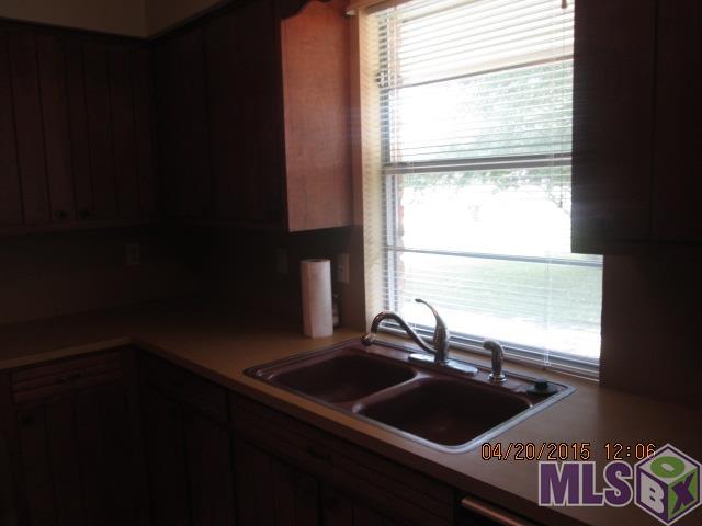 10006 Azrok Avenue Baton Rouge, LA 70809 - Photo 8 of 12