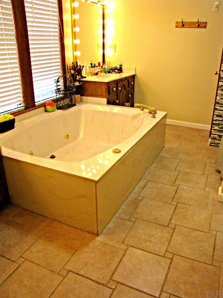 7624 River Road Milton, FL 32583 - Photo 31 of 43 Gallery Image 31