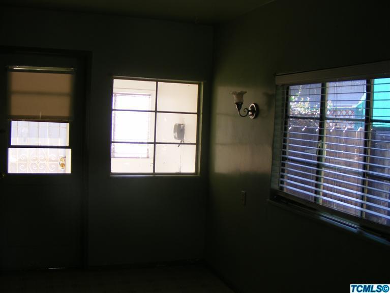 318 Channing Way Exeter, CA 93221 - Photo 6 of 17 Additional Photo