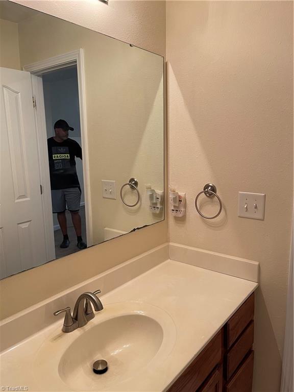 2221 Rindle Drive High Point, NC 27262 - Photo 24 of 25 Gallery Image 24