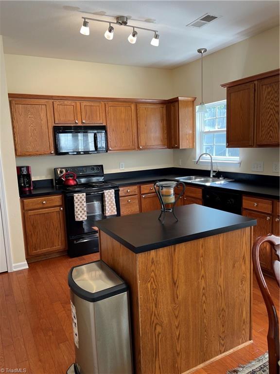 2221 Rindle Drive High Point, NC 27262 - Photo 9 of 25 Gallery Image 9