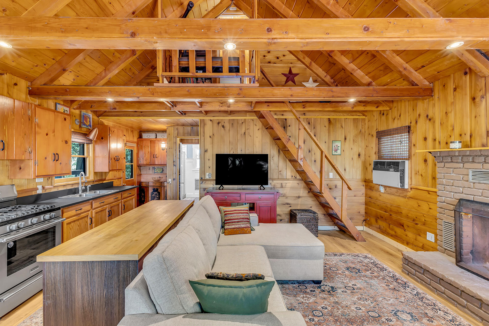 52646 Chickadee Lane Idyllwild, CA 92549 - Photo 27 of 73 a outdoor living space with patio furniture