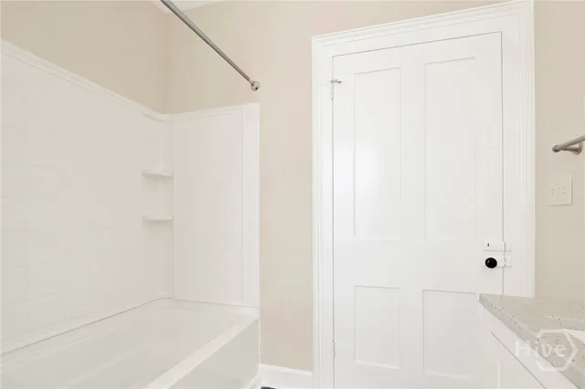 $1,800 | 32 East Taylor Street, Unit 3, Savannah, GA 31401