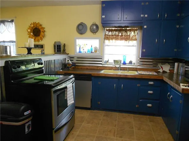 $995 | 565 Main Street, Lawn, TX 79530