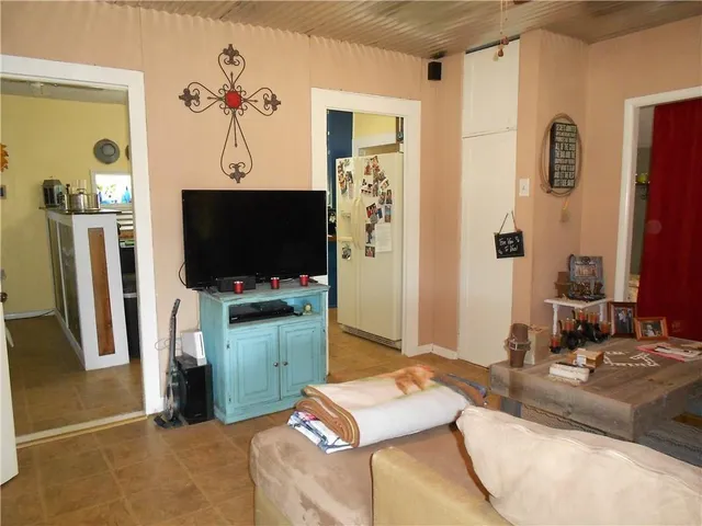 $995 | 565 Main Street, Lawn, TX 79530