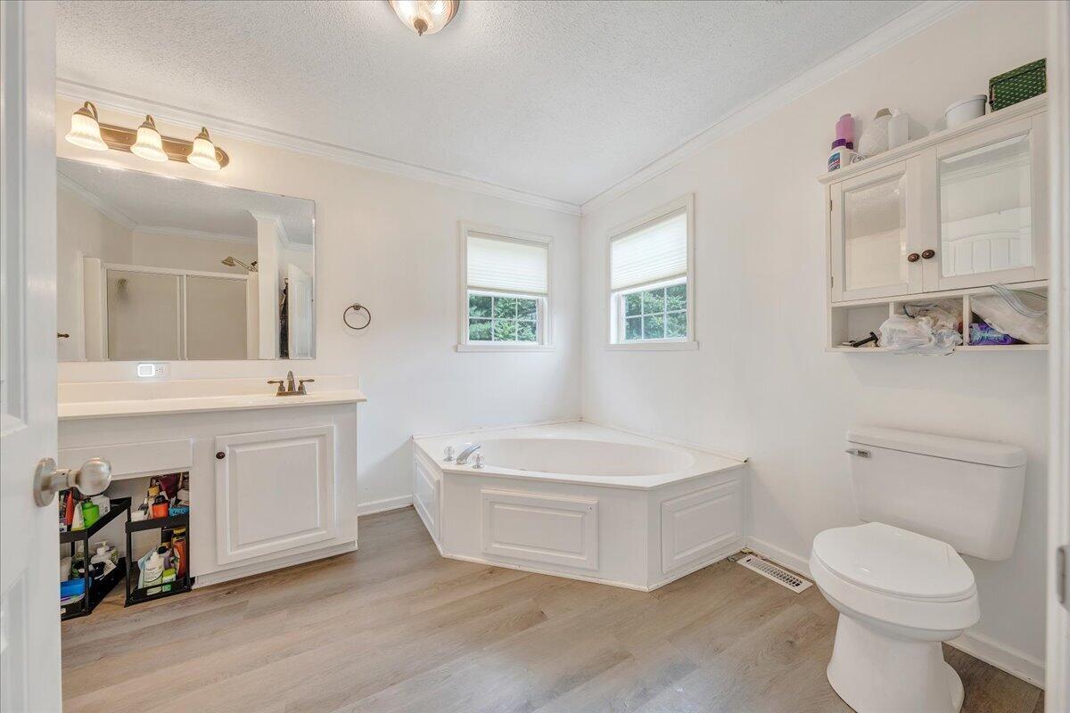 1064 Lipscomb Road Moneta, VA 24121 - Photo 20 of 31 25-MIB00992