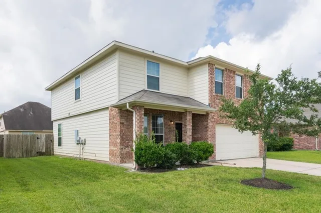 $2,270 | 2527 Verano Drive, Richmond, TX 77406