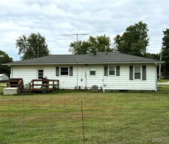 $135,000 | 411 East Bates Street, La Plata, MO 63549