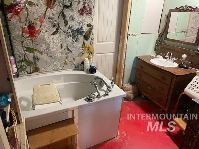 $649,000 | 5029 Fairfield Road, Plummer, ID 83851