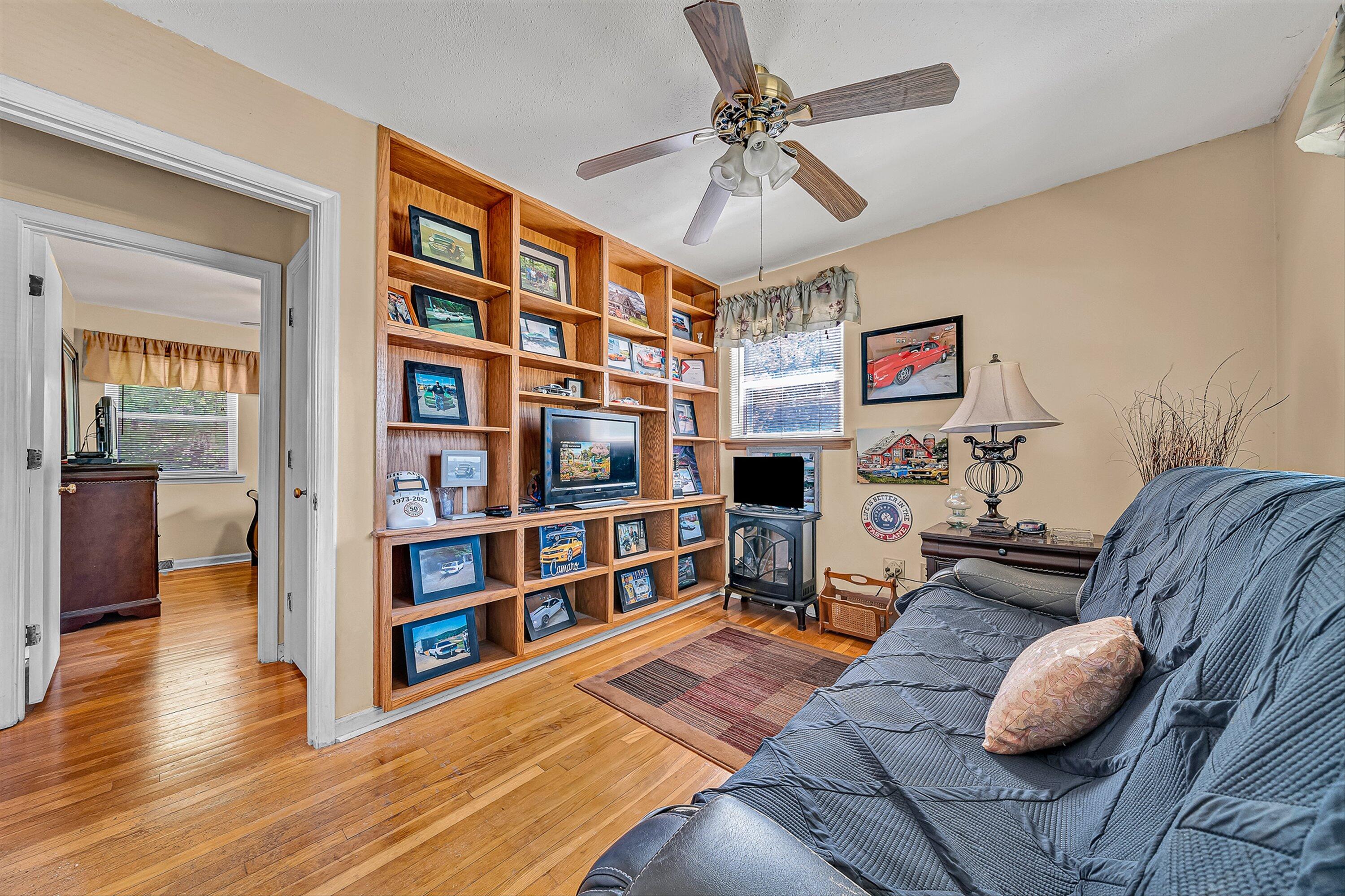 2725 Beaver Brook Road Salem, VA 24153 - Photo 14 of 40 14-VM-04218