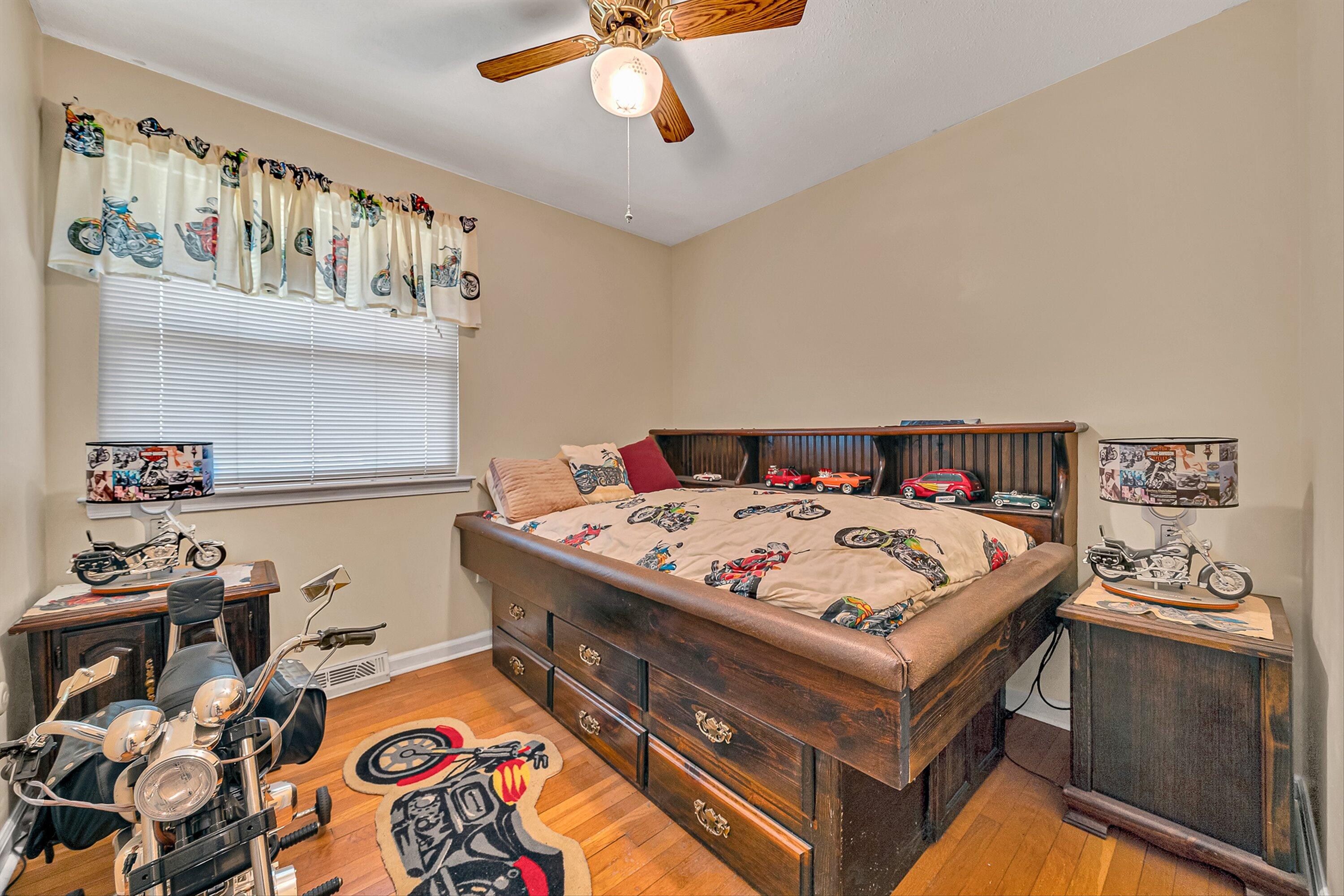 2725 Beaver Brook Road Salem, VA 24153 - Photo 16 of 40 12-VM-04212