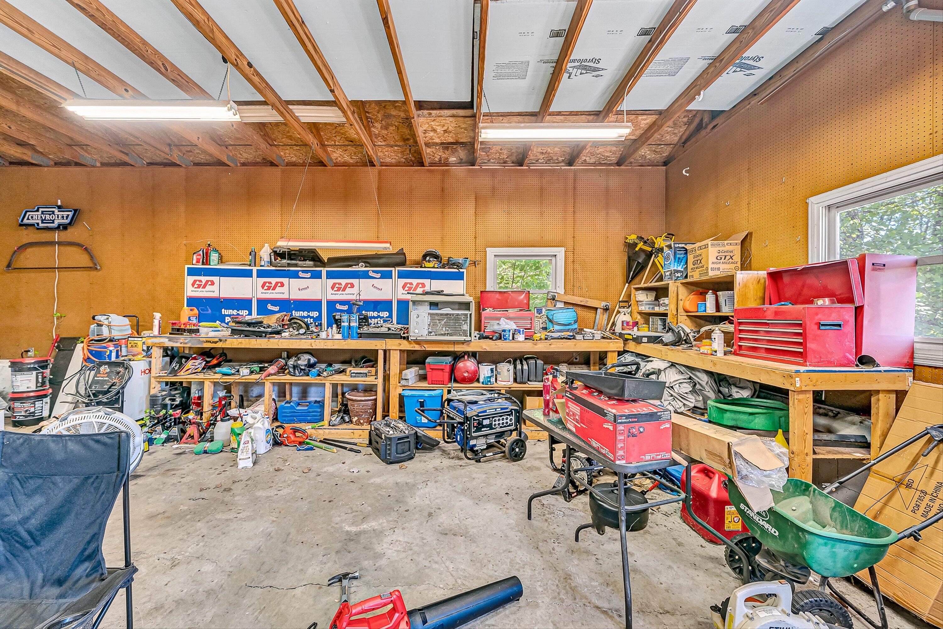 2725 Beaver Brook Road Salem, VA 24153 - Photo 31 of 40 32-VM-04263