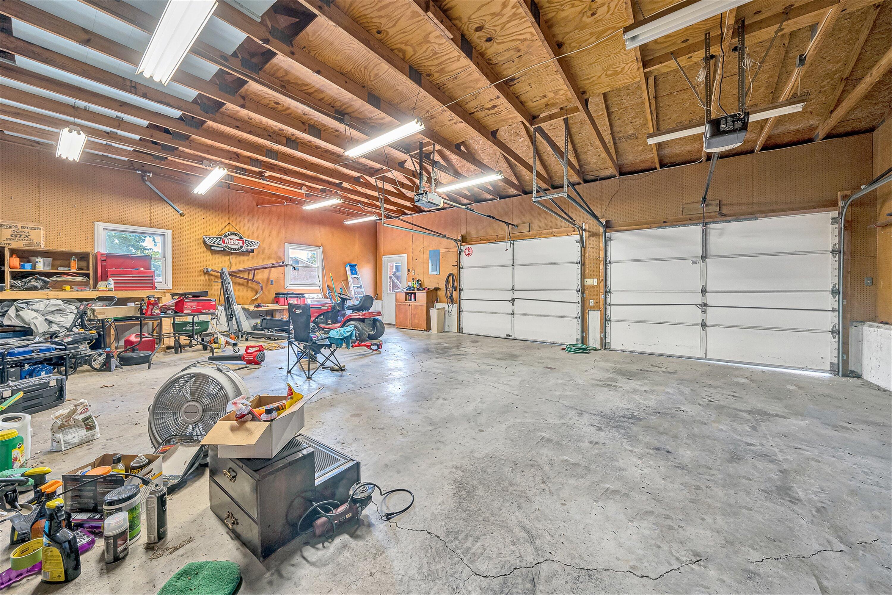 2725 Beaver Brook Road Salem, VA 24153 - Photo 32 of 40 35-VM-04260
