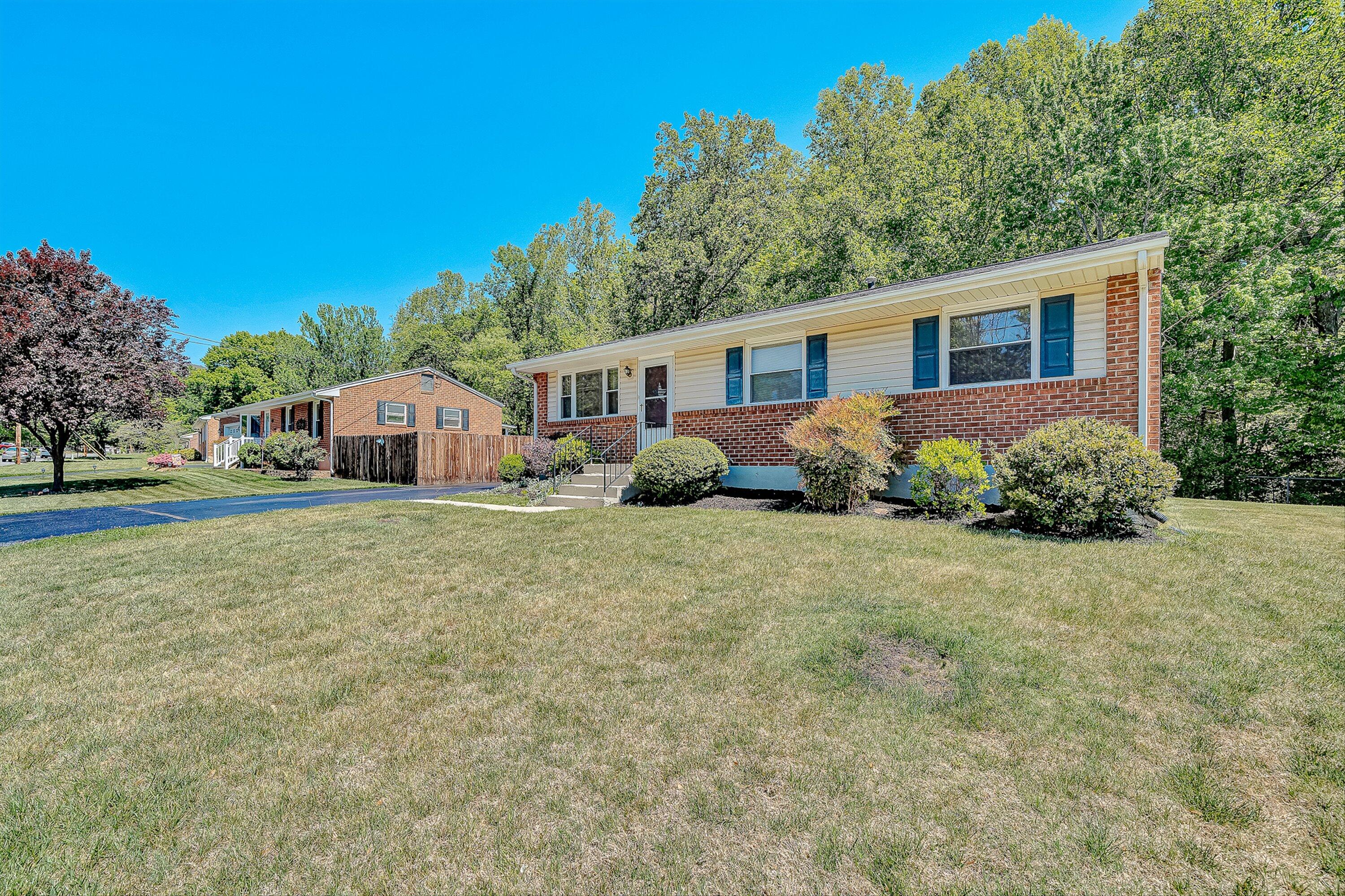 2725 Beaver Brook Road Salem, VA 24153 - Photo 35 of 40 02-VM-04272