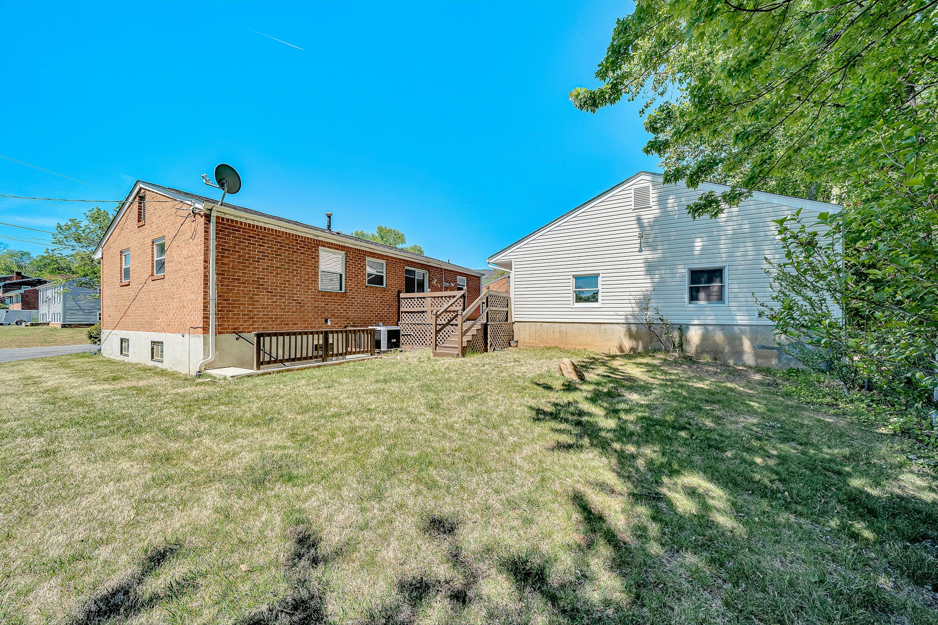 2725 Beaver Brook Road Salem, VA 24153 - Photo 36 of 40 36-VM-04239