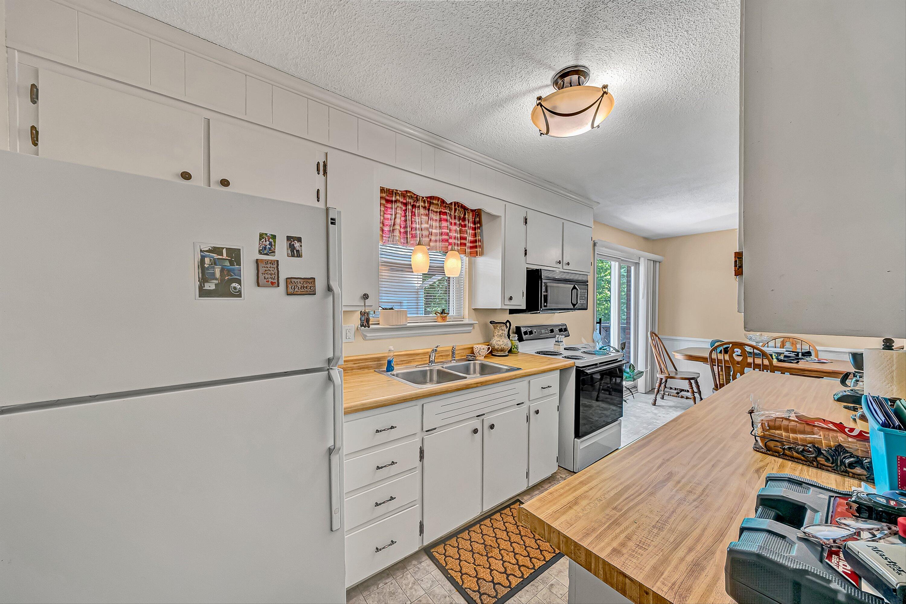 2725 Beaver Brook Road Salem, VA 24153 - Photo 9 of 40 10-VM-04206