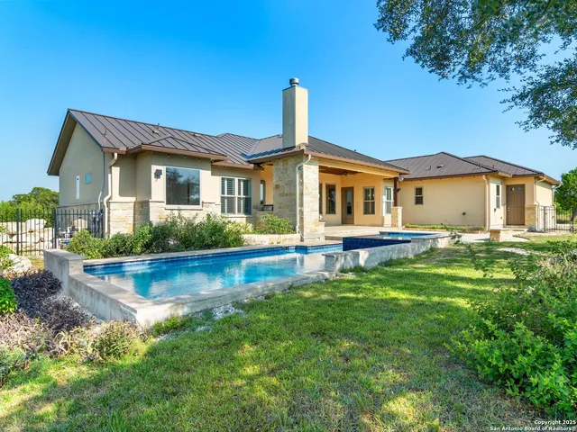 $1,095,000 | 1083 Pr 2775, Mico, TX 78056