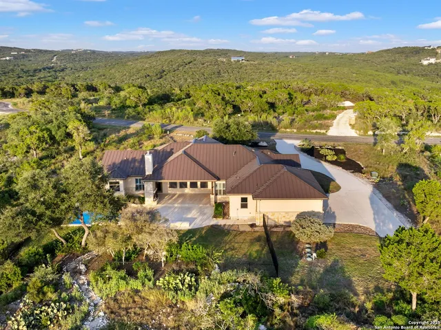 $1,095,000 | 1083 Pr 2775, Mico, TX 78056