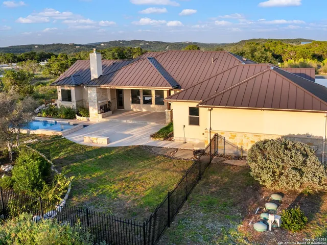 $1,095,000 | 1083 Pr 2775, Mico, TX 78056