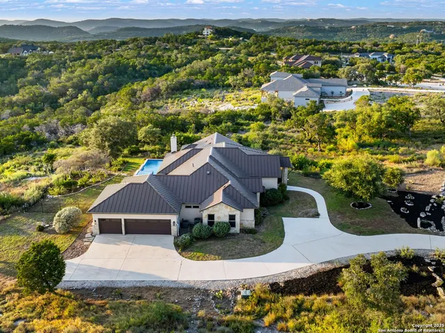 $1,095,000 | 1083 Pr 2775, Mico, TX 78056