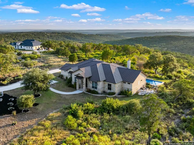 $1,095,000 | 1083 Pr 2775, Mico, TX 78056