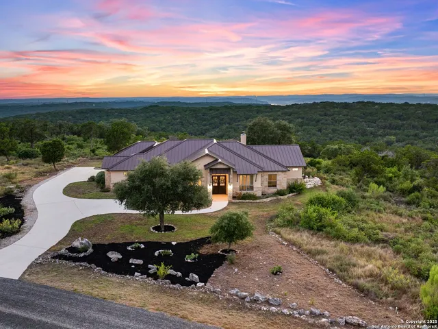 $1,095,000 | 1083 Pr 2775, Mico, TX 78056