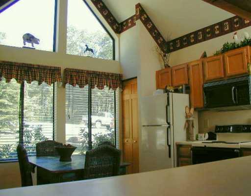1916 South Ridge Court Hidden Valley, PA 15502 - Photo 4 of 8 Gallery Image 4