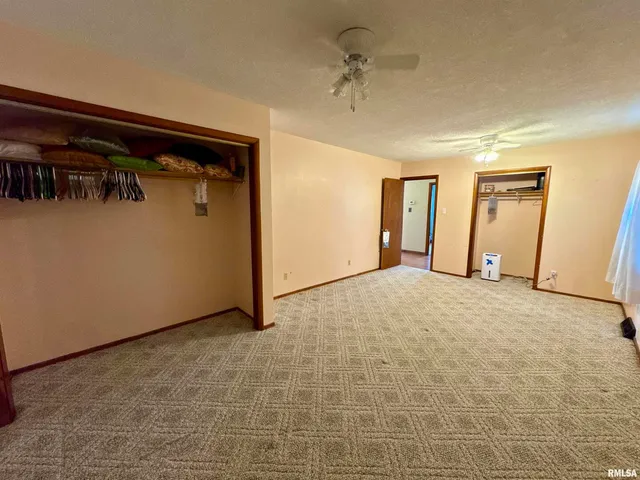 $130,000 | 305 Railroad Street, Tamms, IL 62988