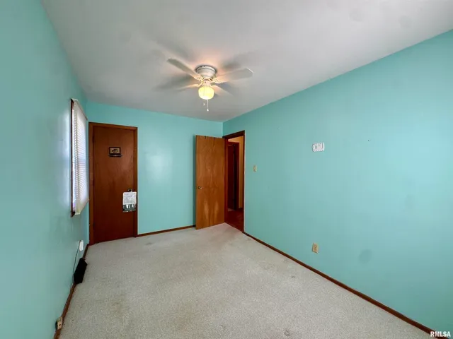 $130,000 | 305 Railroad Street, Tamms, IL 62988