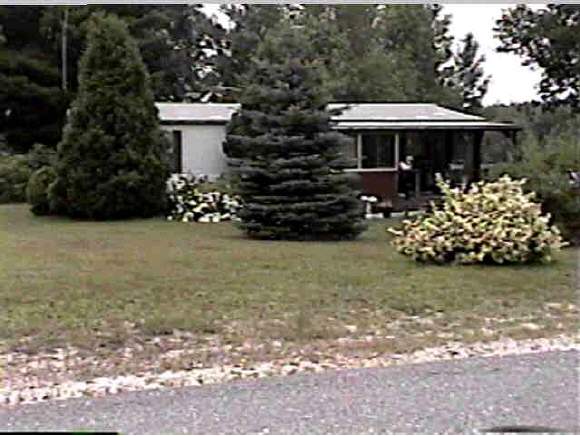 8 Riverside Drive Raymond, NH 03077 - Photo 1 of 1