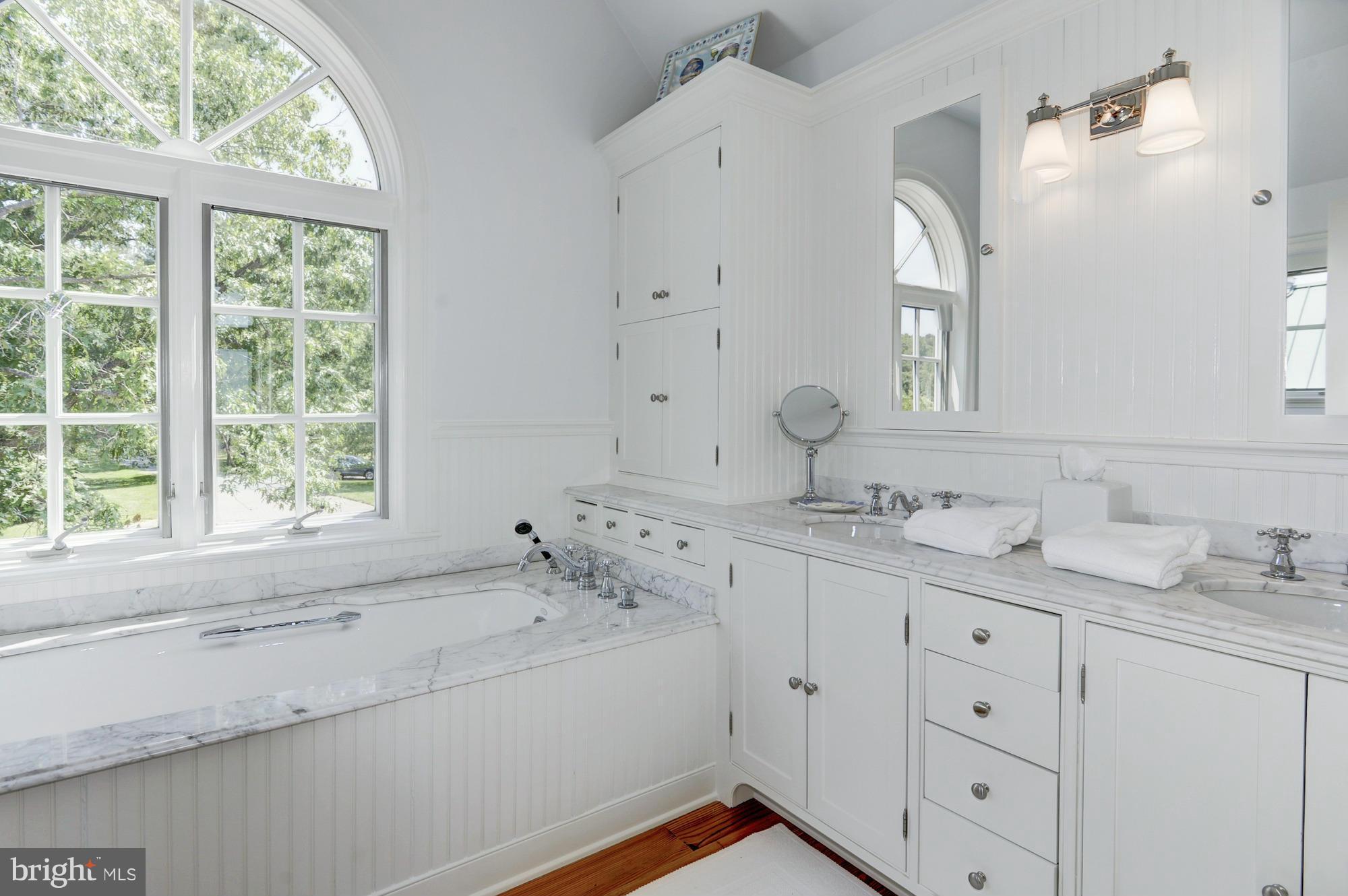 4784 Ferry Neck Road Royal Oak, MD 21662 - Photo 17 of 33 Bath (Master)