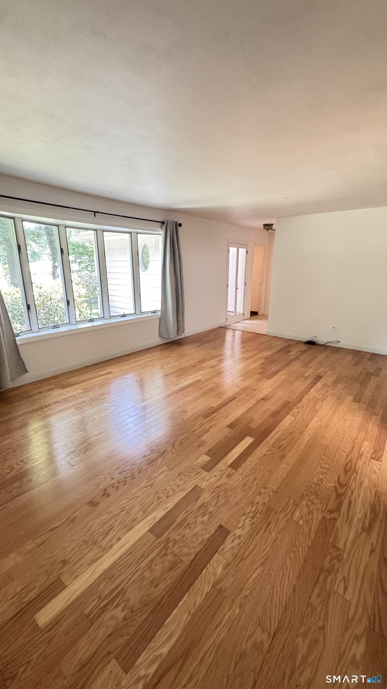 8 Midwood Road Norwalk, CT 06851 - Photo 15 of 23