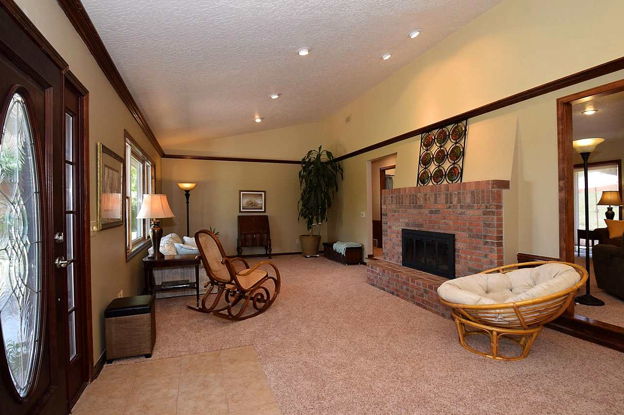 21607 North Panorama Road Colbert, WA 99005 - Photo 4 of 16 Gallery Image 4