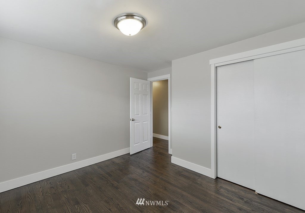 3704 Northeast 9th Court Renton, WA 98056 - Photo 15 of 20