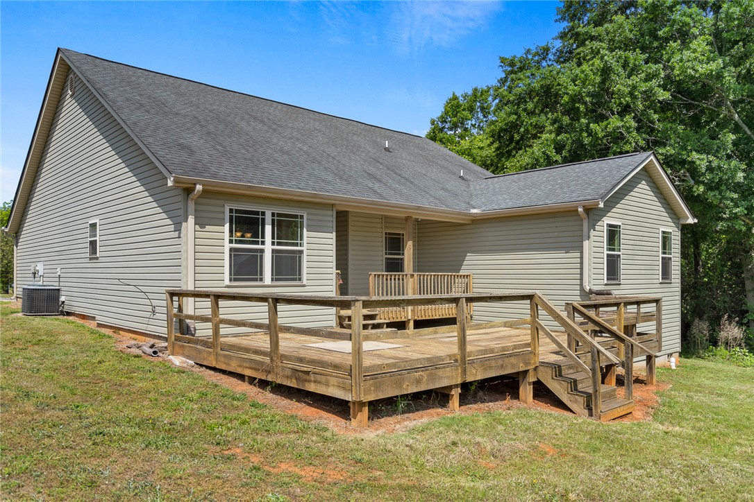 101 Hurst Avenue Anderson, SC 29625 - Photo 6 of 41
