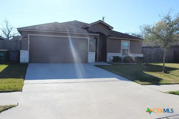 $2,100 | 3009 Lenora Drive, Victoria, TX 77901