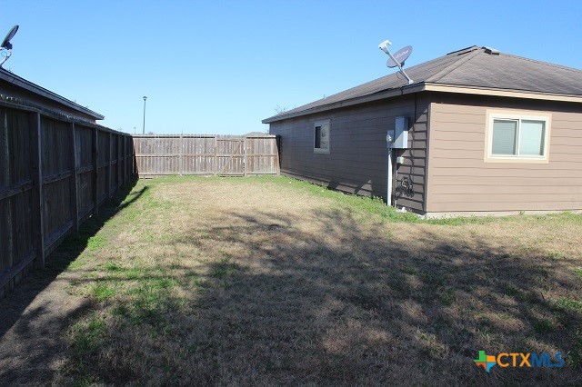 3009 Lenora Drive Victoria, TX 77901 - Photo 24 of 25 a backyard of a house