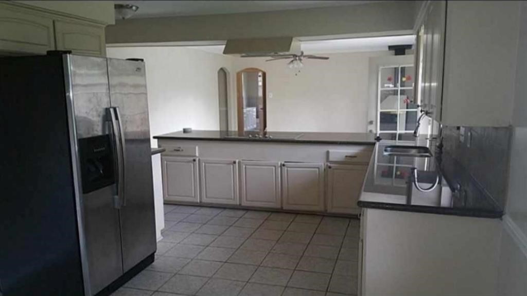 8835 Valley View Lane Houston, TX 77074 - Photo 3 of 6