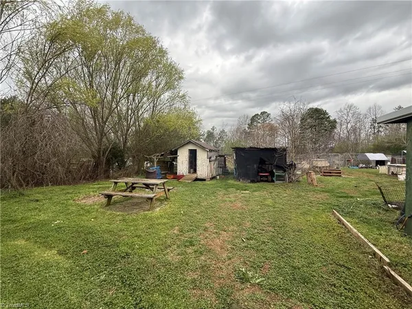 $159,900 | 1271 Thayer Road, Trinity, NC 27370