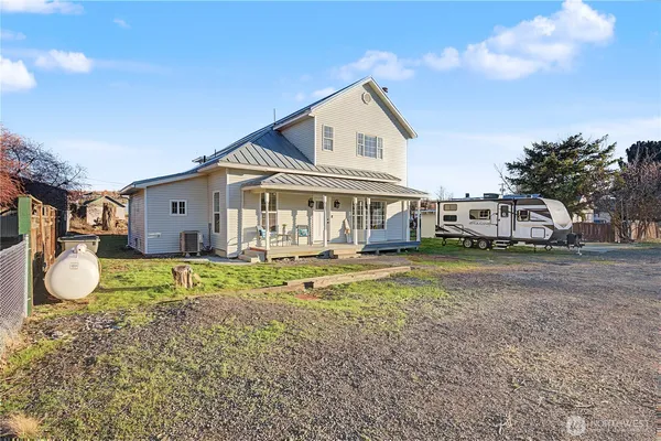 $347,950 | 225 South D Street, Washtucna, WA 99371
