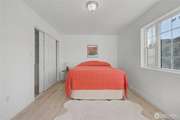 $329,950 | 225 South D Street, Washtucna, WA 99371